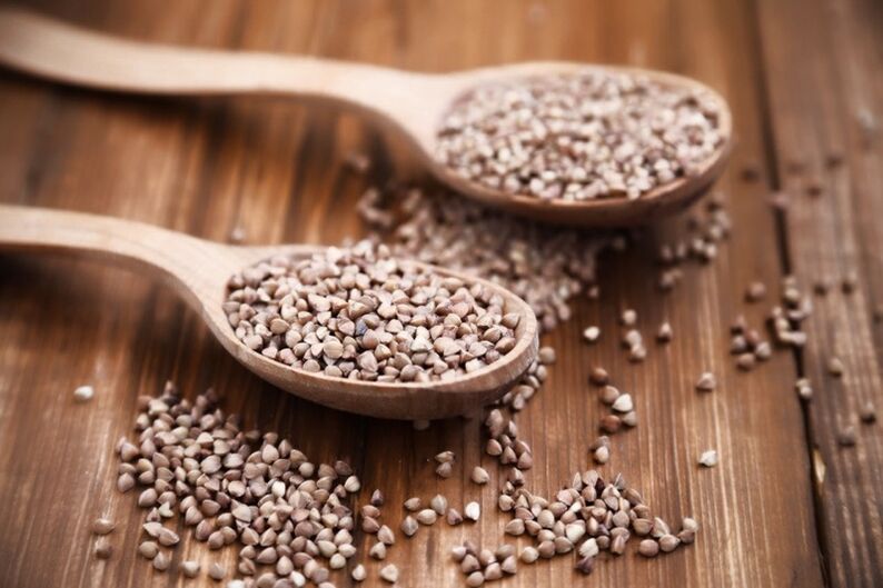 Lose aversion in buckwheat